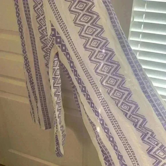 Silk and Salt Handmade Linen Romper. - Picture 4 of 11